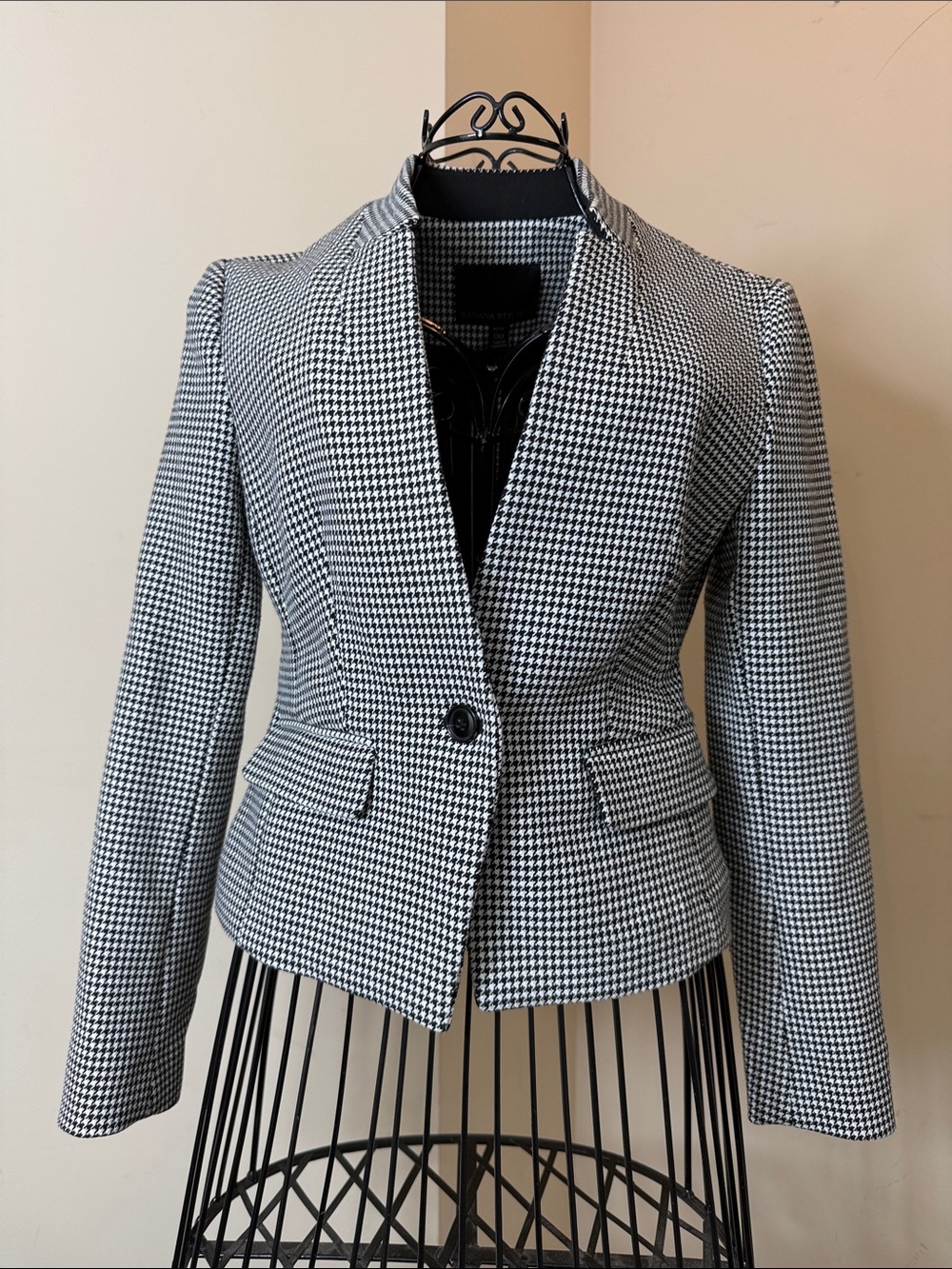 Banana Republic Black & White Houndstooth Tailored Blazer